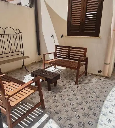 Arte In Piazza Centro 阿格里真托